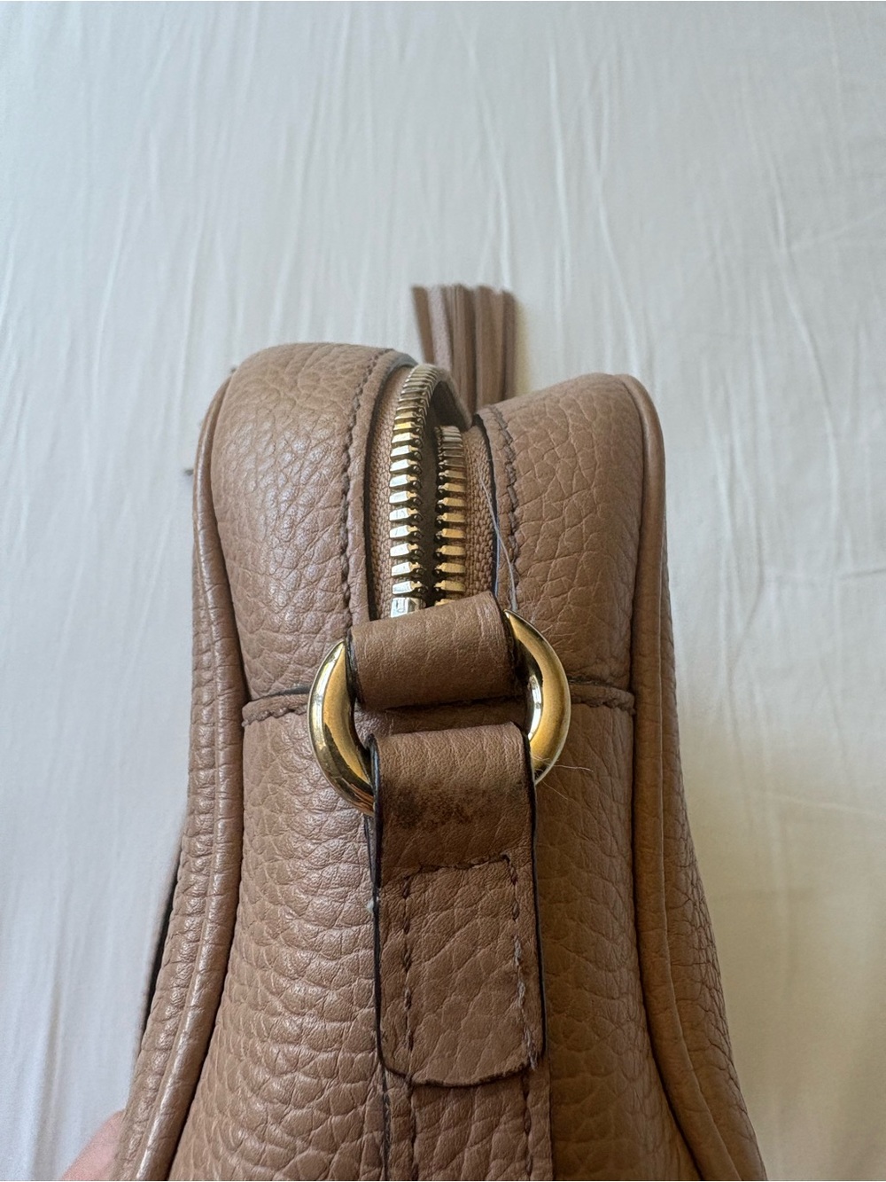 Gucci Soho Disco Pebbled Leather Crossbody Bag Beige Tassel - Picture 8 of 10
